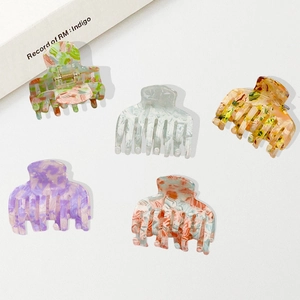 Lot de 5 pinces à cheveux en acétate de 8cm avec texture marbrée colorée