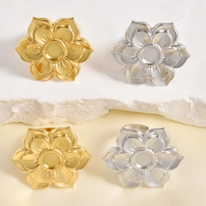 Adjustable lotus flower ring base in gold and silver finish for gemstone settings