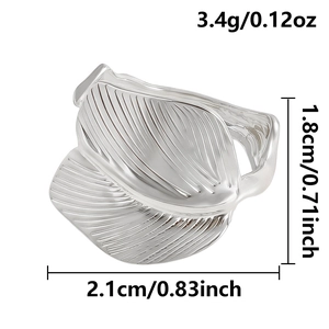 Detailed view of the silver leaf ring showing size 2.1cm and weight 3.4g dimensions