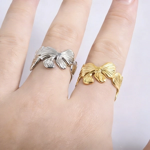 Adjustable stainless steel ginkgo leaf rings in gold and silver finish for women