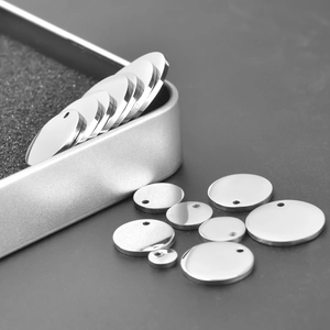 Multiple sizes of polished stainless steel round blank tags for DIY jewelry making