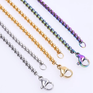 Three-color 2.5mm stainless steel box chains in silver, gold, and iridescent finishes