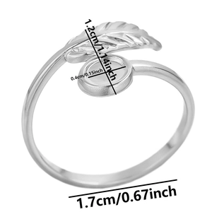 Detail showing leaf ring dimensions with 1.7cm inner diameter and adjustable open band