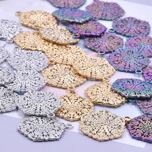 Titanium stalen holle mandala bloem hanger kettingen in goud zilver en regenboog kleuren