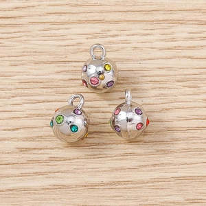 Drei runde Silberanhänger mit bunten Strasssteinen für DIY Halsketten und Armbänder