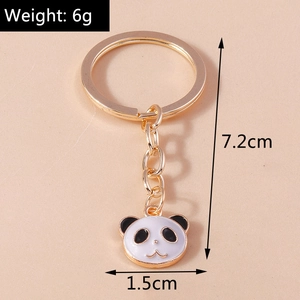 Detailsansicht eines 6g Gold-Panda-Schlüsselanhängers mit Maßen 7,2 cm x 1,5 cm