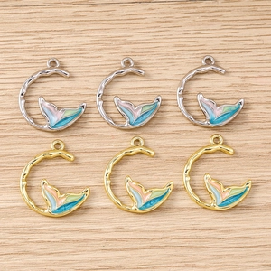 Détails de breloques queue de sirène en émail coloré avec anneaux creux pour bijoux DIY