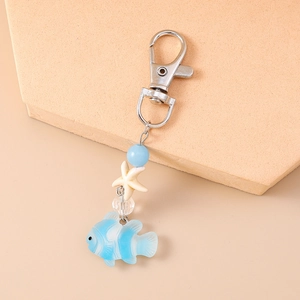 Porte-clés à thème marin avec pendentif étoile de mer et poisson tropical rayé