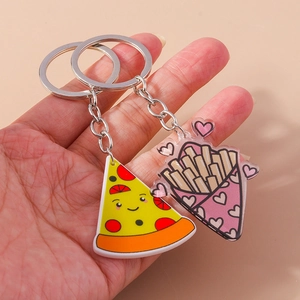 Portachiavi alla moda in acrilico con pizza e patatine fritte e anelli in metallo argento