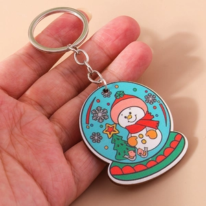 Porte-clés boule à neige de Noël avec bonhomme de neige et pendentif en bois décoré