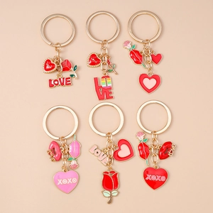 Porte-clés Romantique Fleur de Rose Cœur Lèvres LOVE XOXO Alliage de Zinc Plaqué Or Émail Porte-clés pour Cadeau de Saint-Valentin Femme
