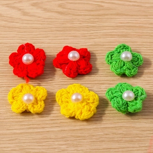 Fleurs au crochet faites à la main avec perles pour bijoux et accessoires DIY