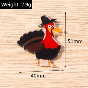Detail view of 51mm acrylic Thanksgiving turkey pendant with 2.9g weight specifications