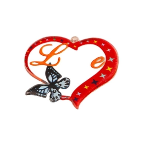5-pack creative acrylic heart pendants with butterfly and LOVE lettering for jewelry