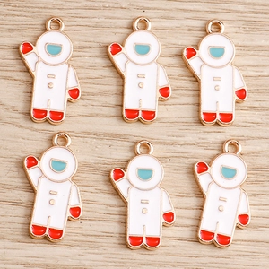 Creative Cartoon Astronaut Charms Zinc Alloy Enamel Spaceman Pendants For DIY Necklace Bracelet Jewelry Making Accessories