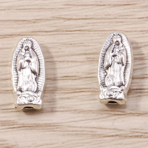 Macro di ciondoli argentati della Madonna di Guadalupe per collane e braccialetti