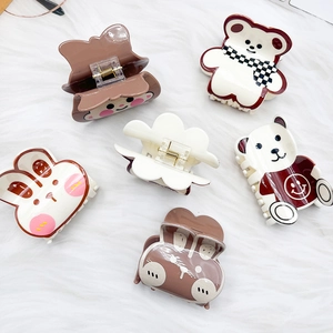 Süße koreanische Haarklammern aus Acryl mit Bären- und Hasen-Designs in Creme und Braun
