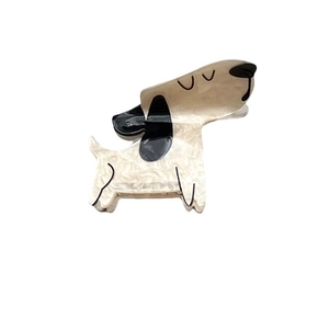 Pince à cheveux minimaliste en acrylique chien blanc avec motif oreilles noires