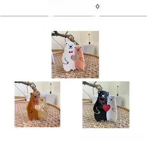 Détails de pinces à cheveux ours en acétate avec cœur creux et trois options de couleurs