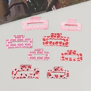 Mode Pince Crabe Carrée Imprimée En PVC Pour Femme Douce Rose Lettre Motif Rose Lèvres Grandes Petites Pinces À Cheveux Accessoires