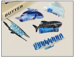 Détails des pinces à cheveux baleine et dauphin de 8 cm avec finition bleu perlé