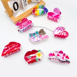 Chic acrylic Valentine lip and heart hair claws set with LOVE patterns for women