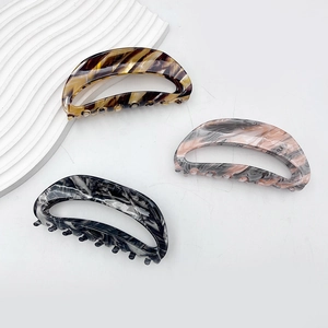 Grandes pinces à cheveux en acrylique aux motifs marbrés et ambre pour cheveux épais