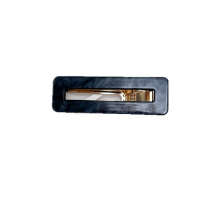 Pince à cheveux rectangulaire en acrylique à motif marbré sombre et ressort doré