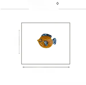 Vue détaillée de la pince à cheveux poisson en acétate, dimensions 5,3 cm de long et 4 cm de haut