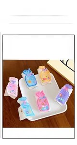 Détail de 6 pinces à cheveux style sachet de snack avec motifs de vie marine