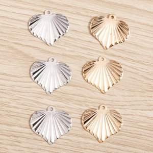 Electroplated Zinc Alloy Heart Pendant Radial Fan Texture DIY Jewelry Accessory For Necklace Making Heart Charms