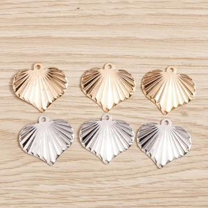 Golden and silver heart-shaped alloy pendants with pleated texture for DIY jewelry making