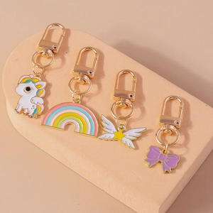 Ensemble de porte-clés émaillés licorne arc-en-ciel et papillon avec fermoirs dorés
