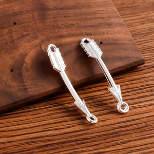 Pendentifs flèches rétro en alliage argenté avec texture plume pour bijoux DIY