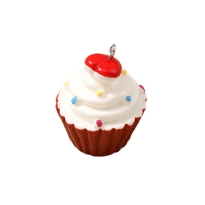 Σετ 5 μοδάτα μενταγιόν cupcake από ρητίνη με πολύχρωμα τρούφα και κόκκινη καρδιά για κοσμήματα