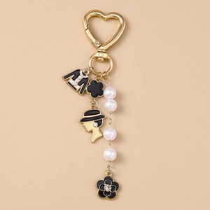 Fashion portrait flower keychain with pearl chain and heart clasp for bag decoration