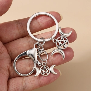 Porte-clés triple lune en argent avec pendentif pentagramme et fermoir mousqueton pour sac