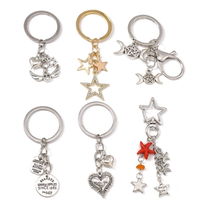Lot de 6 porte-clés métalliques avec pendentifs cœur et étoile en finitions or et argent