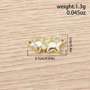Detailed close-up showing double star charm dimensions 2.1cm by 1.0cm and weight 1.3g