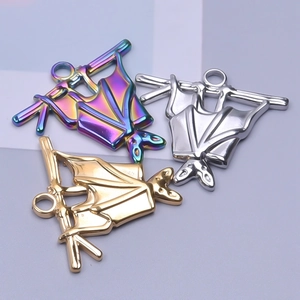 Tres colgantes de murciélago de acero inoxidable en colores irisado, plata y oro para DIY
