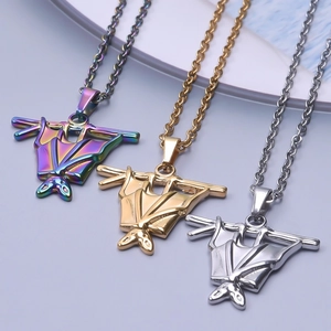 Collares con colgante de murciélago en tres colores arcoíris, oro y plata pulida