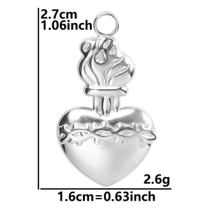 Dimensions détaillées du pendentif cœur en argent avec couronne et épines en acier