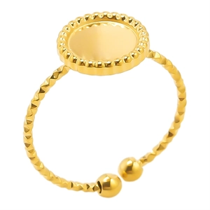 Anillo ajustable de acero inoxidable dorado con bandeja plana redonda y borde perlado