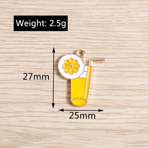 Detail view of enamel lemon drink pendant with dimensions 27x25mm and 2.5g weight