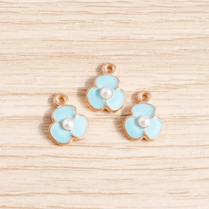Pendentifs fleurs bleues avec perle et bord doré pour la création de bijoux DIY