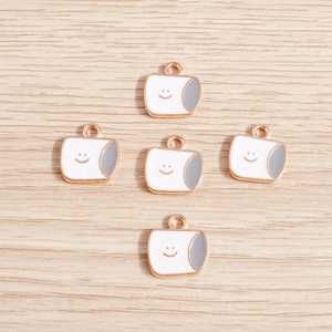 Pendentifs Coupe d'eau Visage Souriant en Alliage d'Émail pour la Fabrication de Bijoux DIY Accessoires de Charms Créatifs