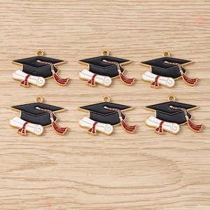 Lot de 6 breloques chapeau de diplôme et parchemin pour la création de bijoux DIY