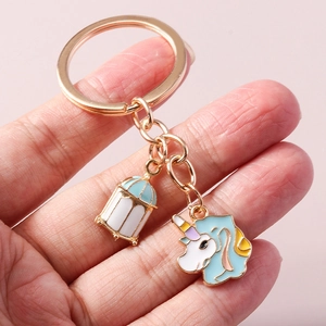 Mignon Porte-clés Pendentif Licorne Lanterne en Alliage de Métal Émail Charme de Sac pour Sac à Dos Anneau de Clé Cadeau Filles