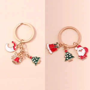 Porte-clés de Noël en Dessin Animé Alliage de Zinc Émail Père Noël Sapin de Noël Cloche Pendentif Lune pour Sac Suspendu Cadeau
