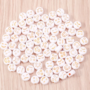 Perline emoji piatte in acrilico avorio con stampe dorate per gioielli fai da te